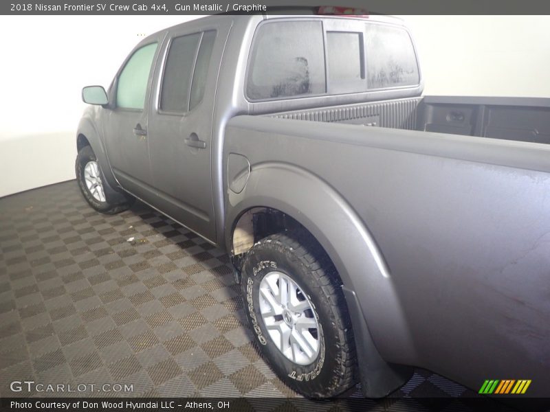 Gun Metallic / Graphite 2018 Nissan Frontier SV Crew Cab 4x4