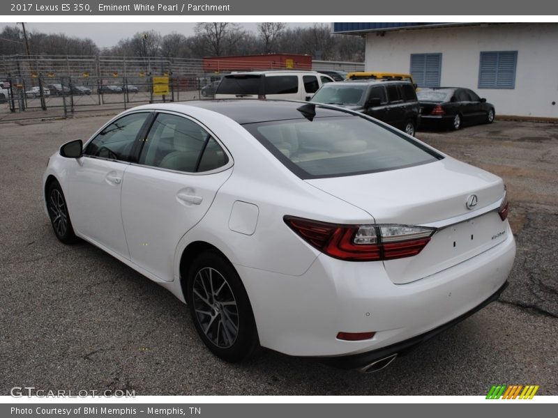 Eminent White Pearl / Parchment 2017 Lexus ES 350