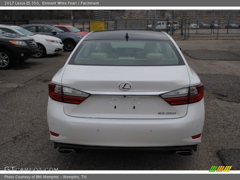 Eminent White Pearl / Parchment 2017 Lexus ES 350