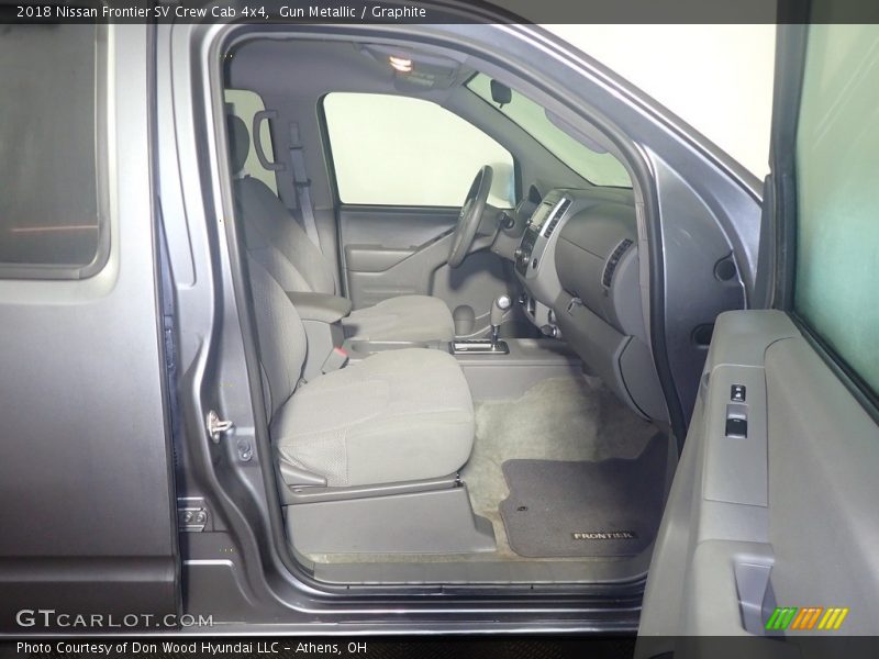 Gun Metallic / Graphite 2018 Nissan Frontier SV Crew Cab 4x4