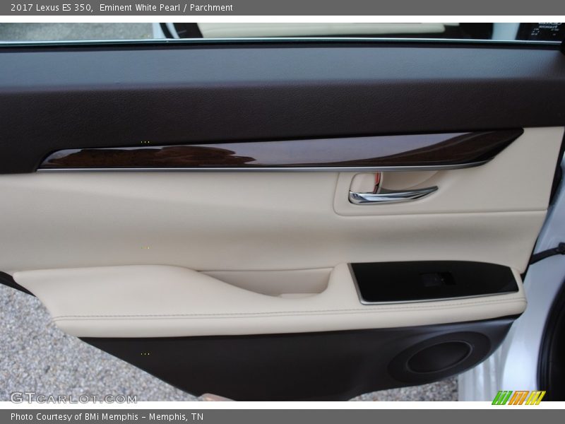 Eminent White Pearl / Parchment 2017 Lexus ES 350