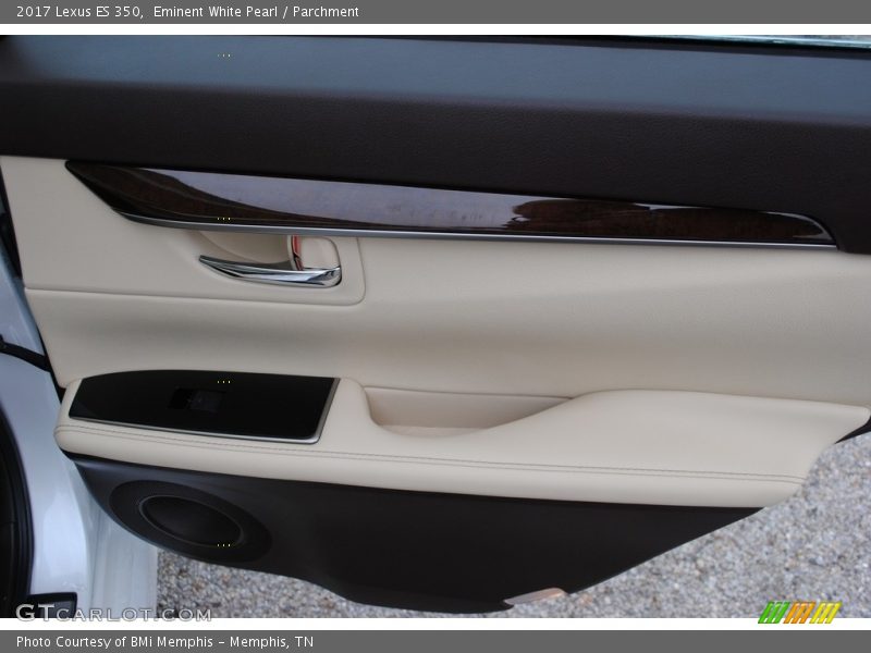 Eminent White Pearl / Parchment 2017 Lexus ES 350