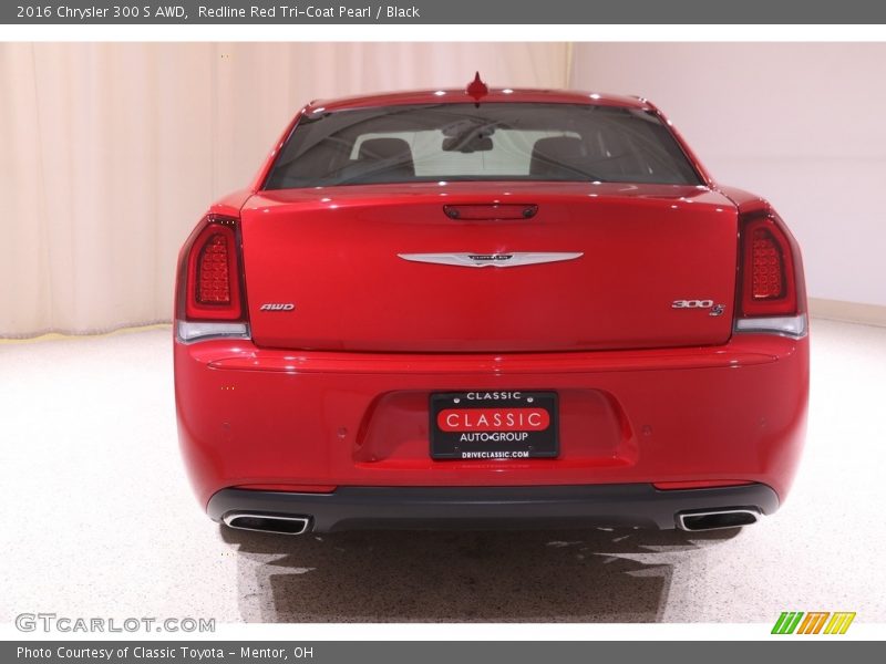Redline Red Tri-Coat Pearl / Black 2016 Chrysler 300 S AWD