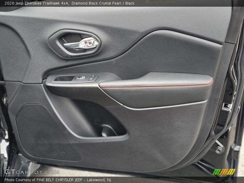 Diamond Black Crystal Pearl / Black 2020 Jeep Cherokee Trailhawk 4x4