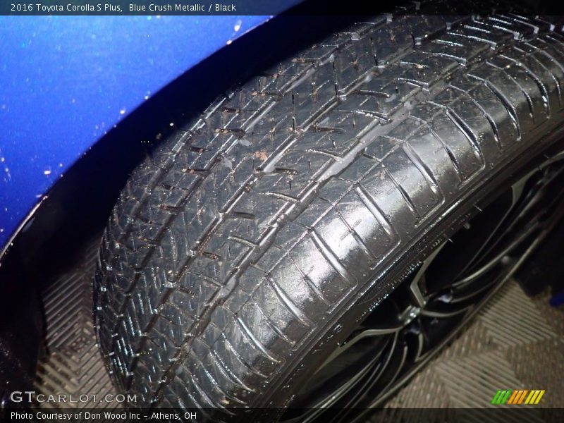Blue Crush Metallic / Black 2016 Toyota Corolla S Plus