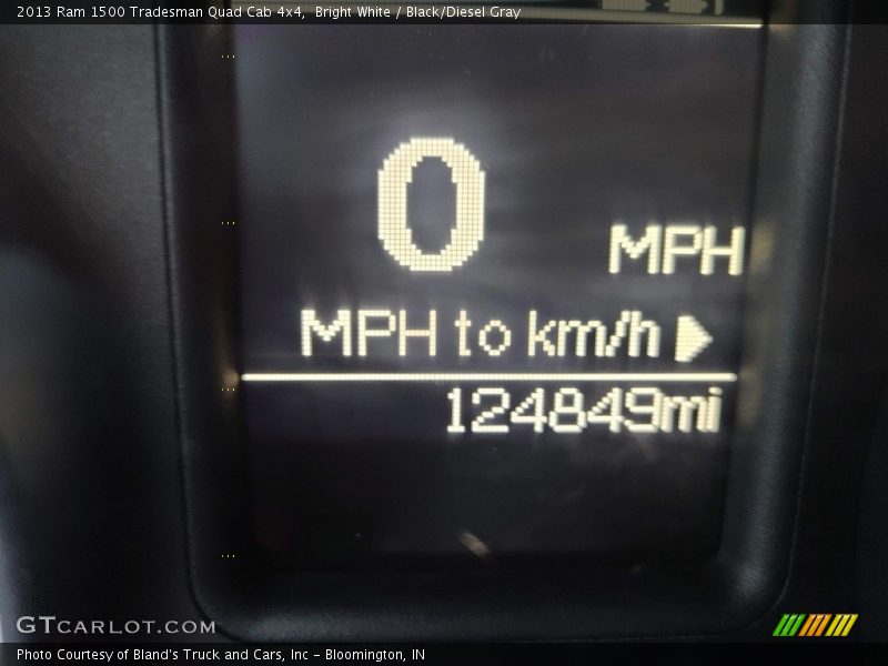 Bright White / Black/Diesel Gray 2013 Ram 1500 Tradesman Quad Cab 4x4