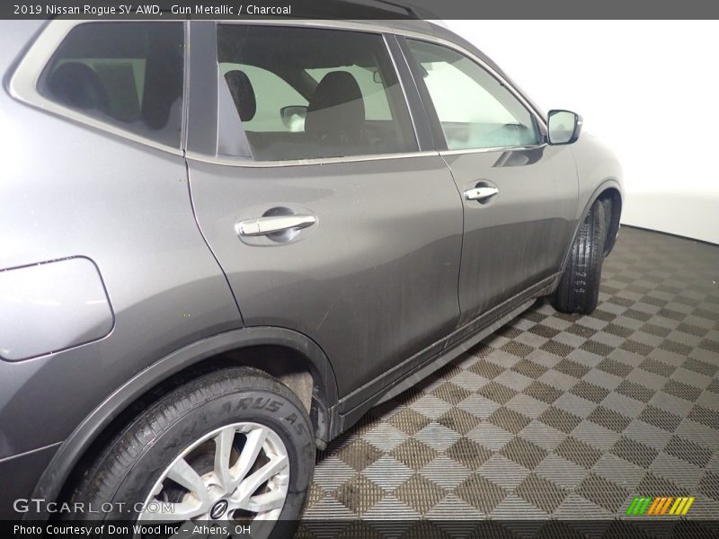 Gun Metallic / Charcoal 2019 Nissan Rogue SV AWD