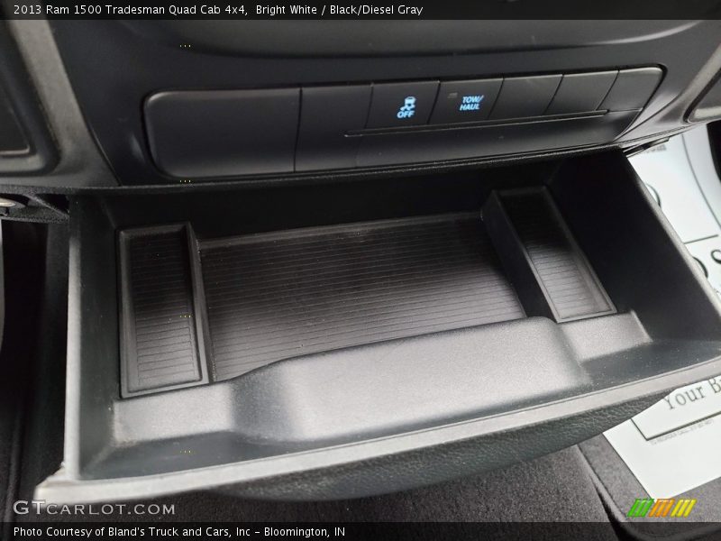 Bright White / Black/Diesel Gray 2013 Ram 1500 Tradesman Quad Cab 4x4