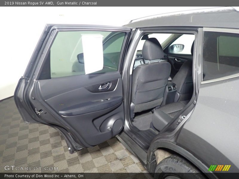Gun Metallic / Charcoal 2019 Nissan Rogue SV AWD