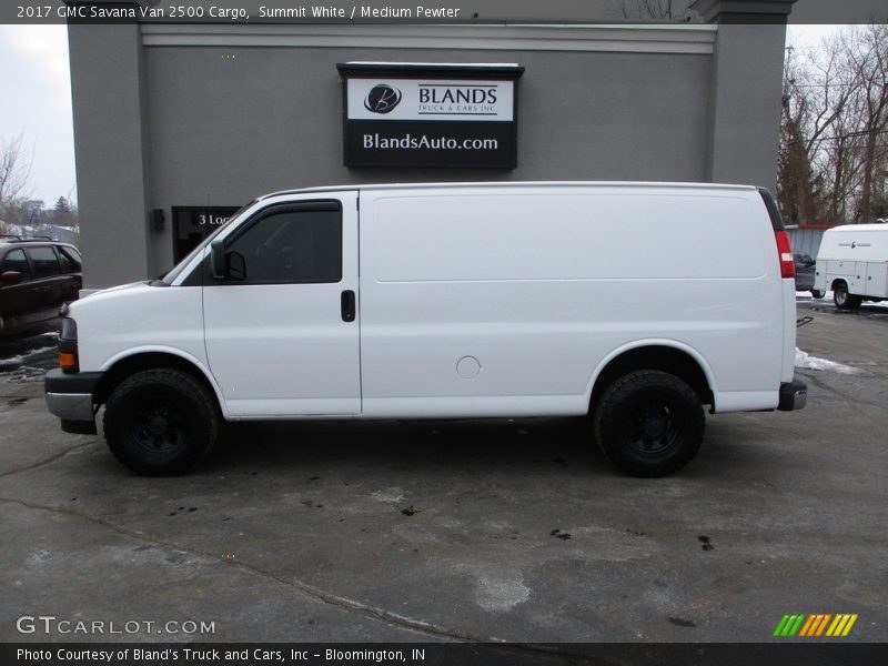 Summit White / Medium Pewter 2017 GMC Savana Van 2500 Cargo