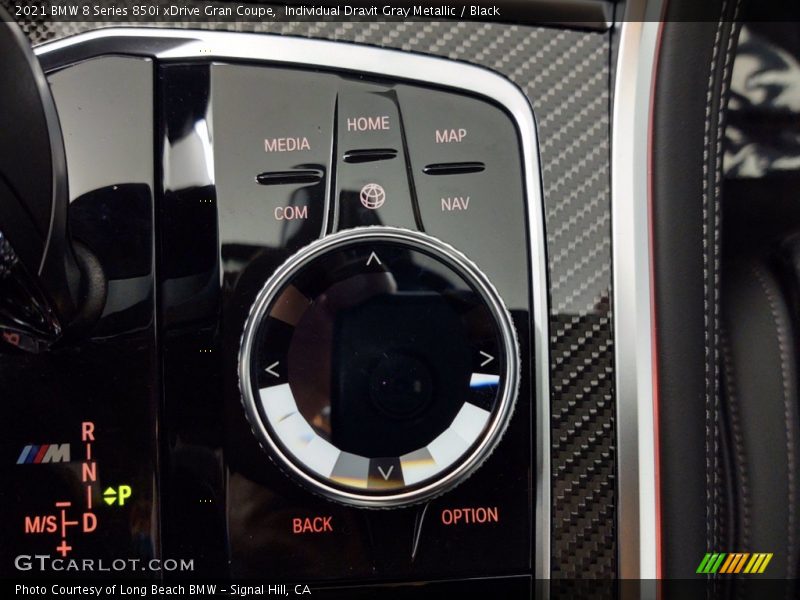 Controls of 2021 8 Series 850i xDrive Gran Coupe