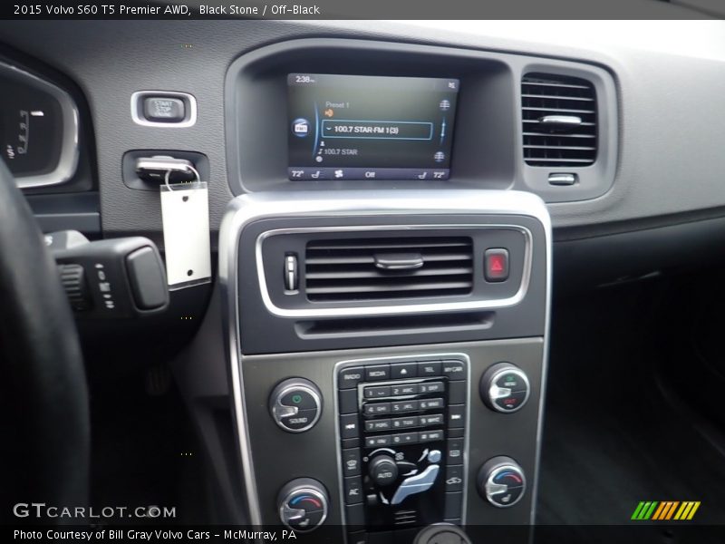 Controls of 2015 S60 T5 Premier AWD