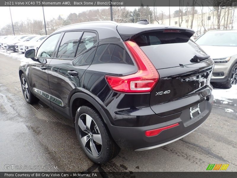 Black Stone / Blond/Charcoal 2021 Volvo XC40 T5 Momentum AWD