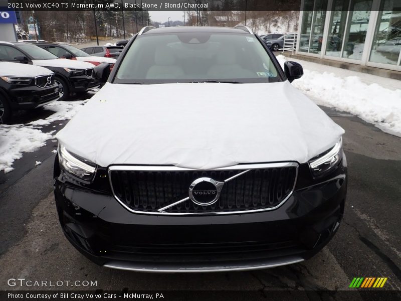 Black Stone / Blond/Charcoal 2021 Volvo XC40 T5 Momentum AWD