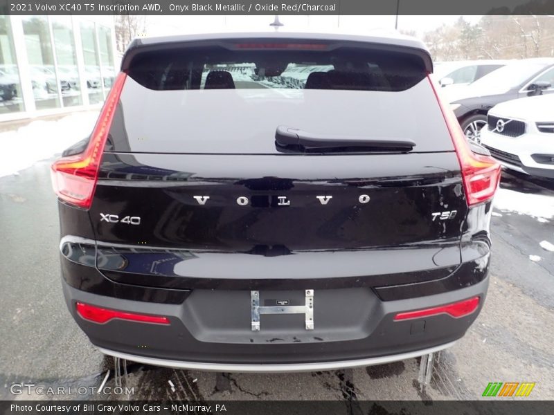 Onyx Black Metallic / Oxide Red/Charcoal 2021 Volvo XC40 T5 Inscription AWD