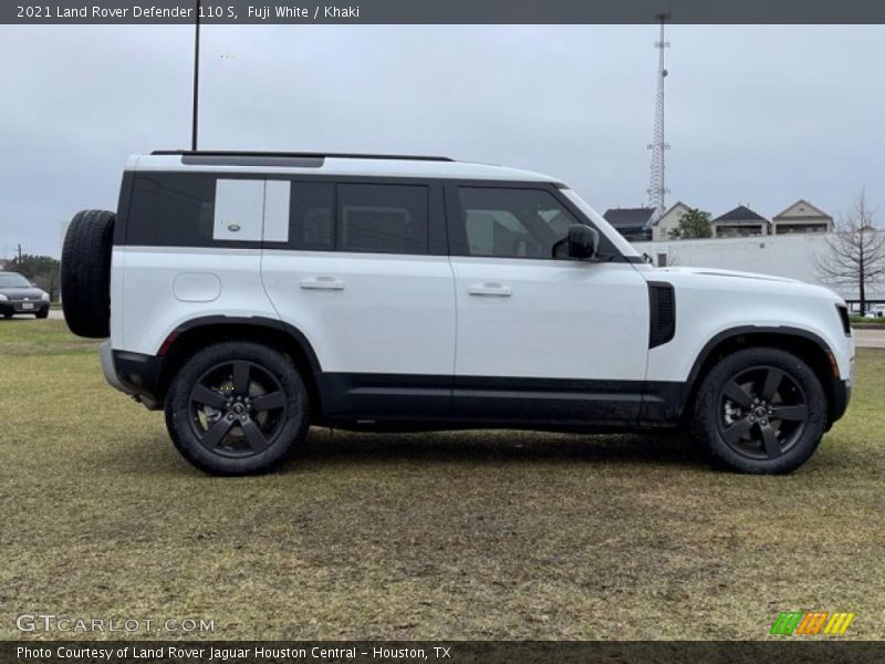 Fuji White / Khaki 2021 Land Rover Defender 110 S