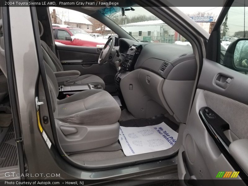 Phantom Gray Pearl / Fawn Beige 2004 Toyota Sienna LE AWD