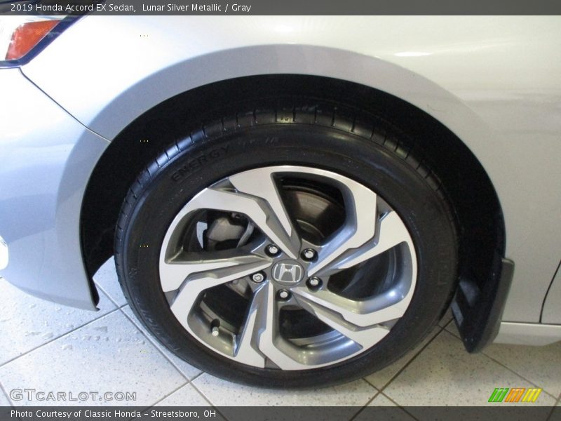 Lunar Silver Metallic / Gray 2019 Honda Accord EX Sedan