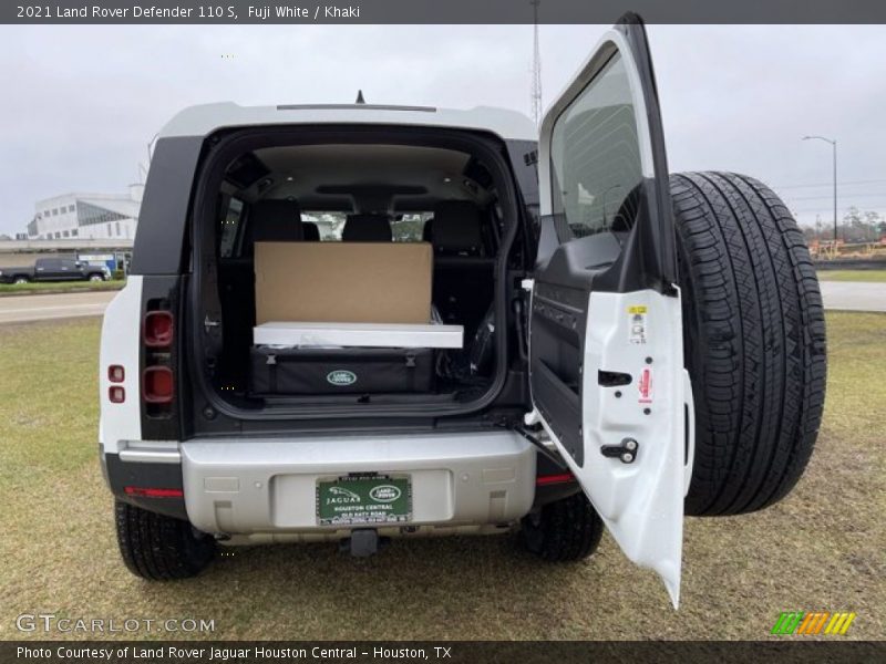 Fuji White / Khaki 2021 Land Rover Defender 110 S