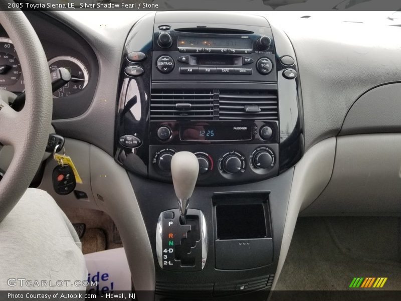 Silver Shadow Pearl / Stone 2005 Toyota Sienna LE