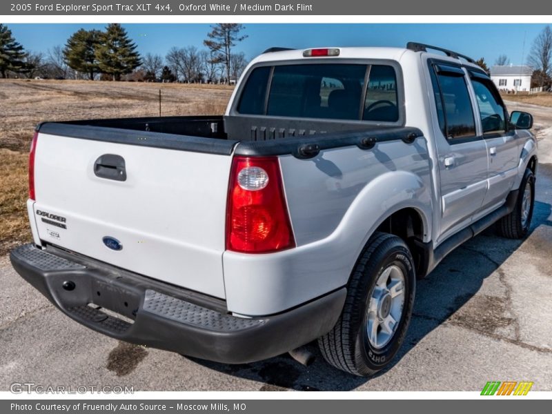 Oxford White / Medium Dark Flint 2005 Ford Explorer Sport Trac XLT 4x4