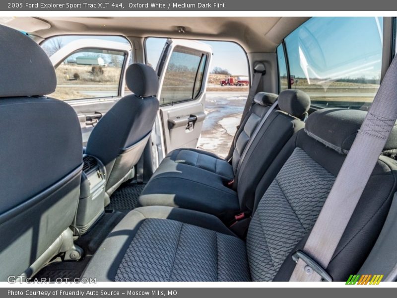Oxford White / Medium Dark Flint 2005 Ford Explorer Sport Trac XLT 4x4