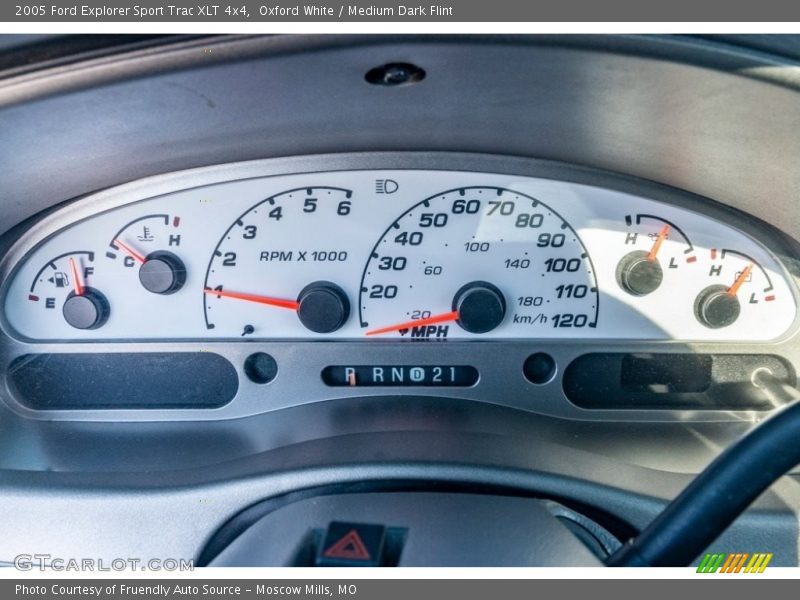 Oxford White / Medium Dark Flint 2005 Ford Explorer Sport Trac XLT 4x4