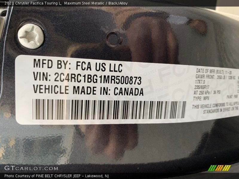 Maximum Steel Metallic / Black/Alloy 2021 Chrysler Pacifica Touring L