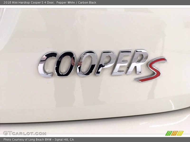 Pepper White / Carbon Black 2018 Mini Hardtop Cooper S 4 Door