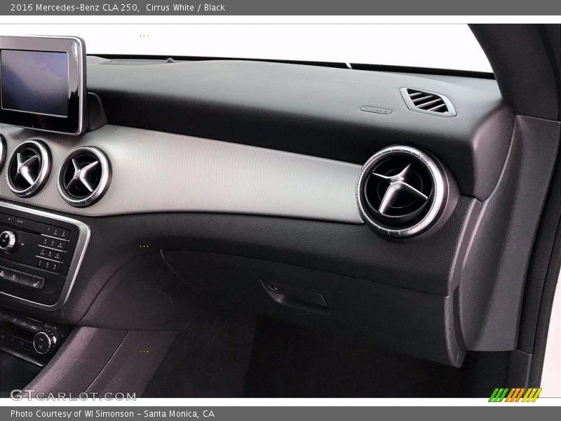 Cirrus White / Black 2016 Mercedes-Benz CLA 250