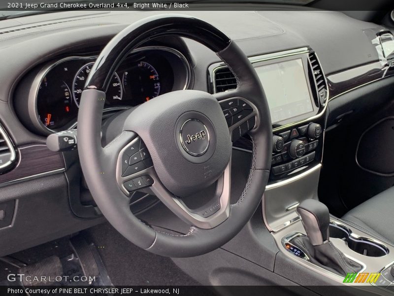 Bright White / Black 2021 Jeep Grand Cherokee Overland 4x4