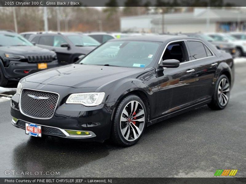 Front 3/4 View of 2015 300 C