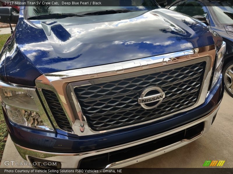 Deep Blue Pearl / Black 2017 Nissan Titan SV Crew Cab
