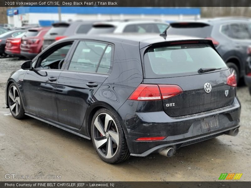 Deep Black Pearl / Titan Black 2018 Volkswagen Golf GTI SE