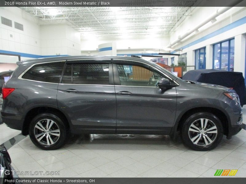 Modern Steel Metallic / Black 2018 Honda Pilot EX-L AWD