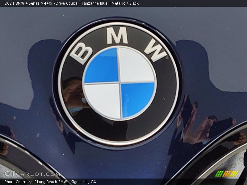  2021 4 Series M440i xDrive Coupe Logo