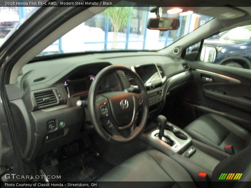 Modern Steel Metallic / Black 2018 Honda Pilot EX-L AWD