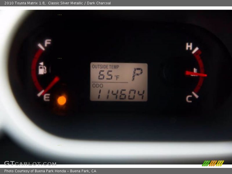 Classic Silver Metallic / Dark Charcoal 2010 Toyota Matrix 1.8