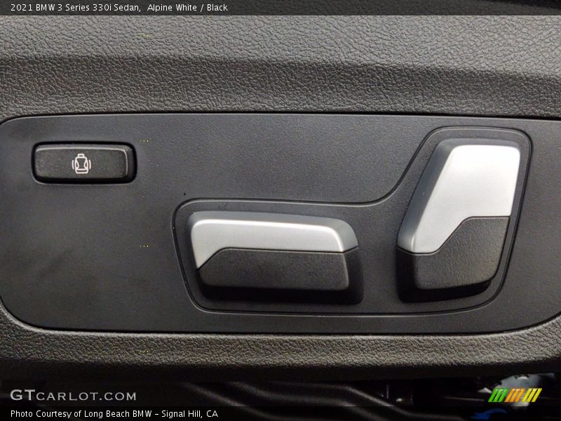 Alpine White / Black 2021 BMW 3 Series 330i Sedan