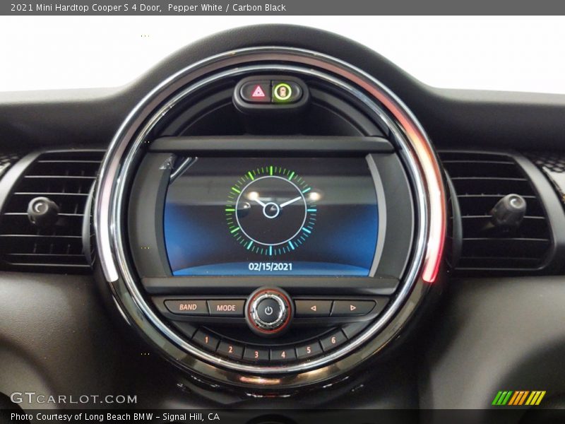 Pepper White / Carbon Black 2021 Mini Hardtop Cooper S 4 Door