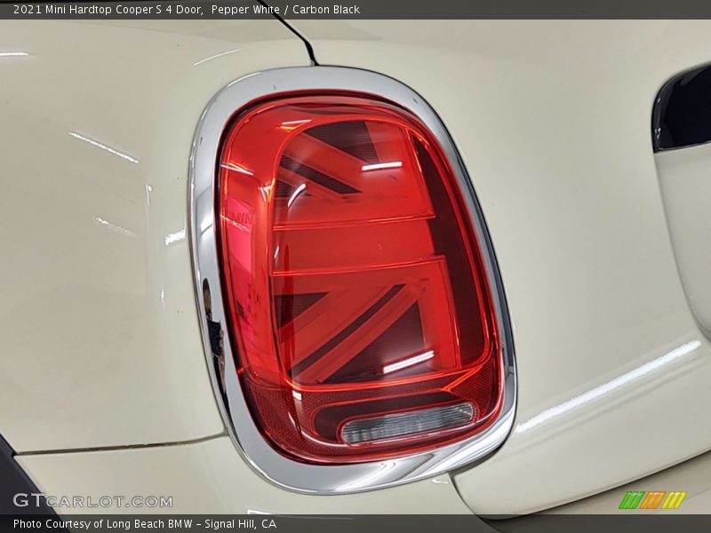 Pepper White / Carbon Black 2021 Mini Hardtop Cooper S 4 Door