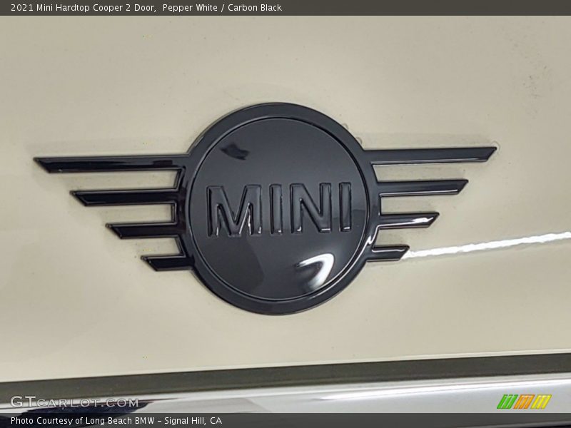 Pepper White / Carbon Black 2021 Mini Hardtop Cooper 2 Door