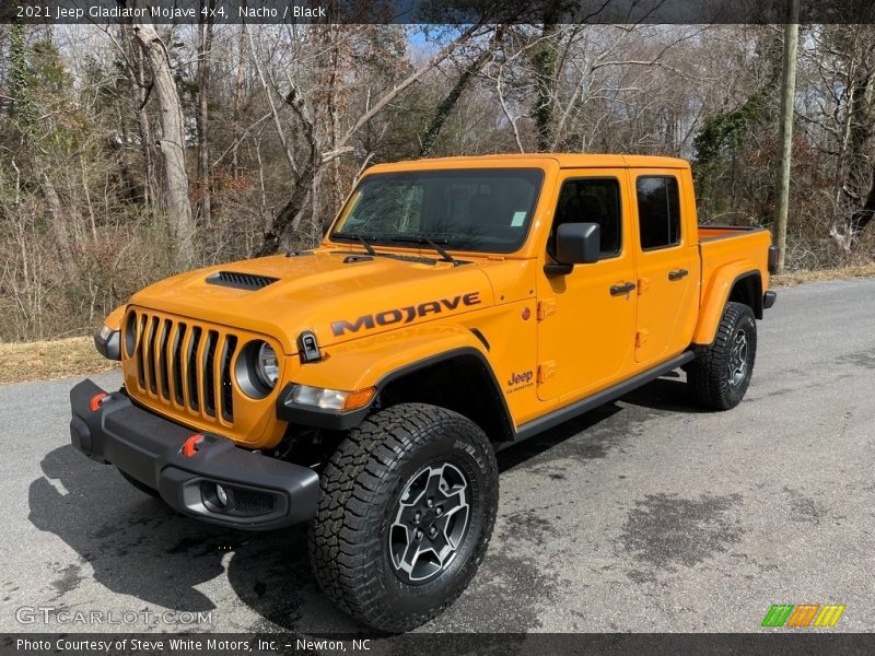 Front 3/4 View of 2021 Gladiator Mojave 4x4