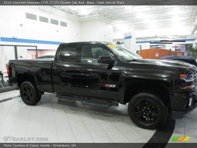 Black / Dark Ash/Jet Black 2016 Chevrolet Silverado 1500 LT Z71 Double Cab 4x4