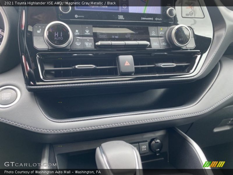 Magnetic Gray Metallic / Black 2021 Toyota Highlander XSE AWD