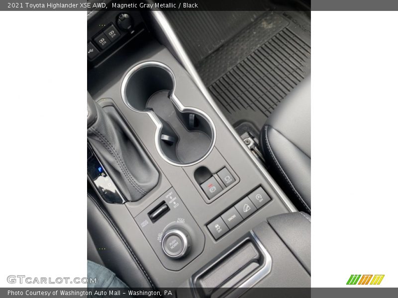 Magnetic Gray Metallic / Black 2021 Toyota Highlander XSE AWD