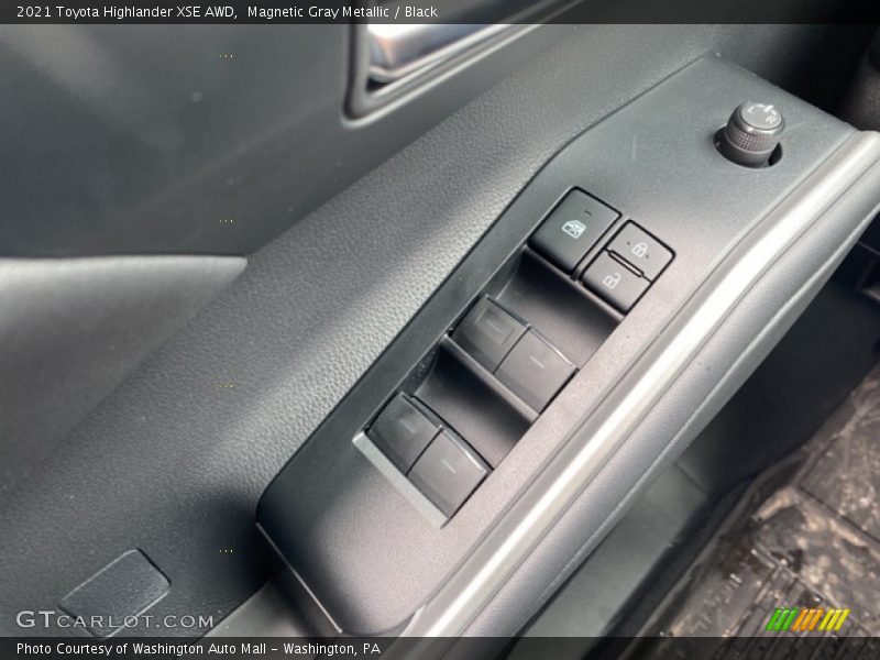 Magnetic Gray Metallic / Black 2021 Toyota Highlander XSE AWD