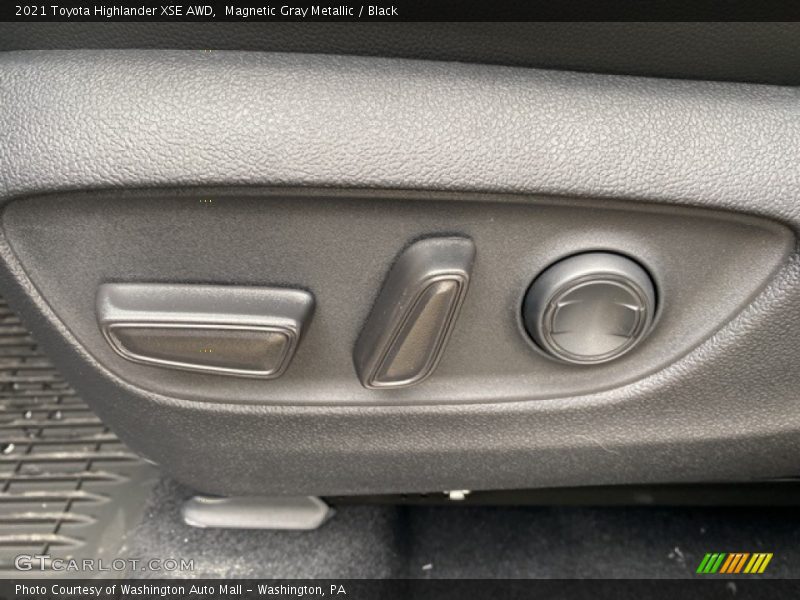 Magnetic Gray Metallic / Black 2021 Toyota Highlander XSE AWD