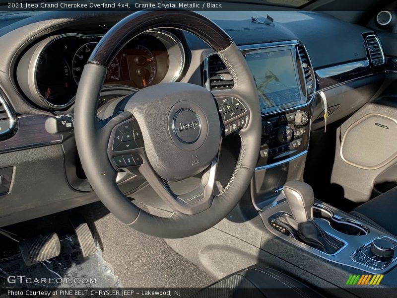 Granite Crystal Metallic / Black 2021 Jeep Grand Cherokee Overland 4x4