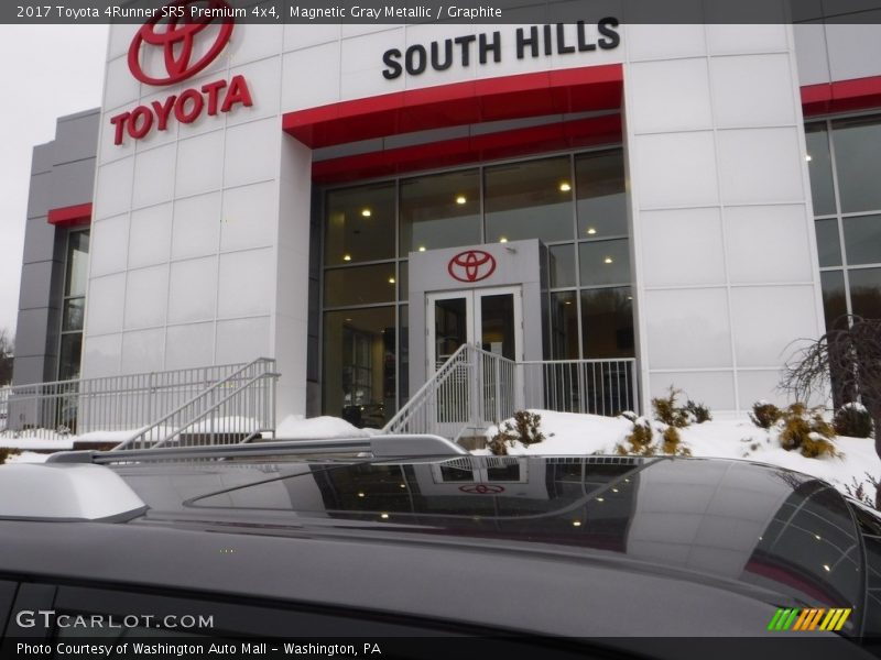 Magnetic Gray Metallic / Graphite 2017 Toyota 4Runner SR5 Premium 4x4